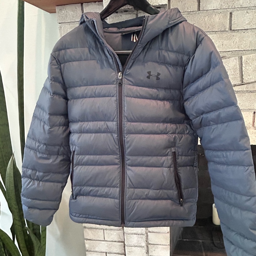 Under Armour Blue Hooded Puffer Jacket - great condition!